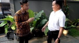 Gibran Rakabuming Raka mengunjungi kediaman Ketum PBB Yusril Ihza Mahendra, dan elit PBB lainnya (Dok. IG @yusrilihzamhd).