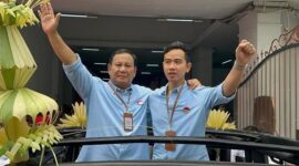 Ketua Umum Partai Gerindra Prabowo Subianto bersama Wali Kota Surakarta Gibran Rakabuming. (Instagram.com/@prabowo)