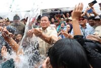 Menteri Pertahanan Prabowo Subianto meresmikan sembilan titik sumber air bersih. (Instagram.com/@prabowo)