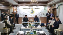 Menteri Pertahanan RI Prabowo Subianto tiba di Pangkalan Udara Subang di Shah Alam, Selangor, Malaysia, Rabu malam (3/4/2024). (Dok. Tim Media Prabowo)