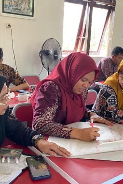 Guru Pesisir Mahakam Dapat Dukungan Penuh dari PHM untuk Berkembang