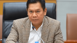 Adies Kadir, Wakil Ketua DPR RI yang dinonaktifkan Golkar setelah polemik tunjangan. (Dok. emedia.dpr.go.id)