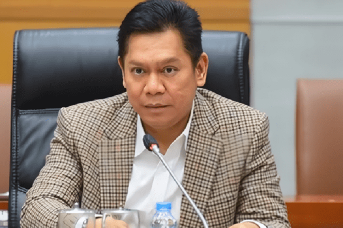 Adies Kadir, Wakil Ketua DPR RI yang dinonaktifkan Golkar setelah polemik tunjangan. (Dok. emedia.dpr.go.id)